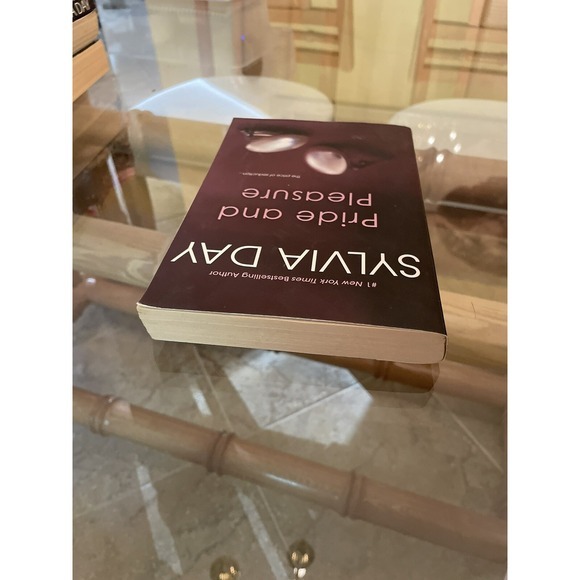 Pride and Pleasure by Sylvia Day‎ (2013, Trade Paperback) - Picture 6 of 7